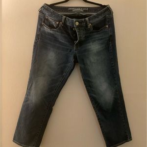 AMERICAN EAGLE JEANS